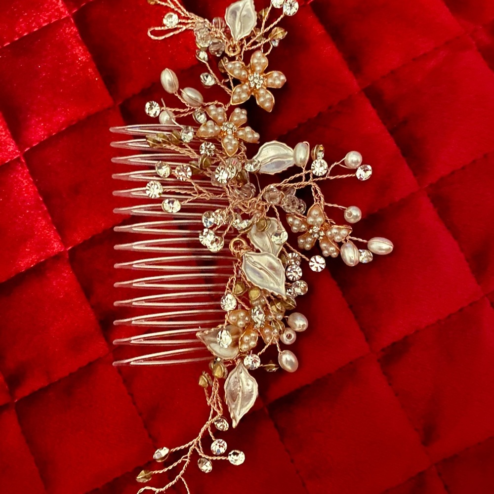 Rose Gold Rhinestone and pearl Bridal Comb